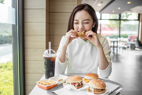 減重三大飲食習慣地雷：早餐習慣吃麵包、蛋白質攝取量太少、營養來源太單一。
