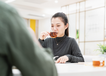 去濕茶有效嗎？去濕茶多久喝一次能養脾胃、去水腫！