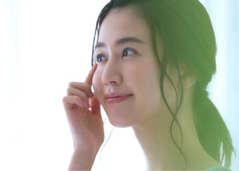 為什麼眼睛會乾澀？養成這幾個習慣，眼睛自然睛明水亮