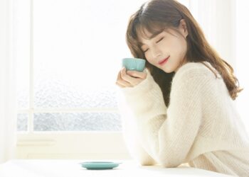 菊花茶推薦哪些品牌？明目、養肝、降火，TOP6品牌菊花茶功效評比！