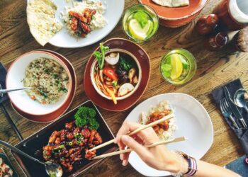 而胃食道逆流不一定是胃酸太多造成，10%的胃食道逆流是由於胃酸不足造成，營養師何埻安統整胃食道逆流主要原因及緩解方法5招