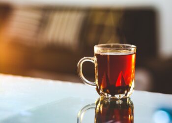 【開箱實測】翰方御品順孅茶評價如何？真的能幫助去除身體濕氣？