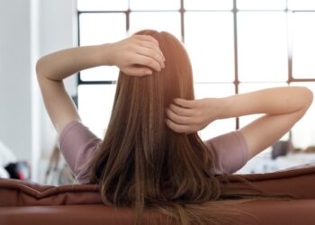 植髮沒多久又開始落髮嗎？皮膚科醫師教你植髮術後日常護理，有效保護髮質及頭皮!