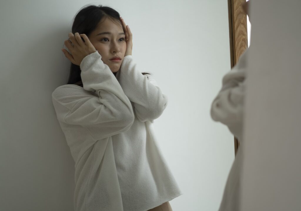 為什麼會出現濕疹與汗皰疹?通常是因為體內濕氣重。因為台灣氣候悶熱、濕度高,會讓體內的濕氣更難排出體外,濕疹情形更嚴重。(圖片/網路)