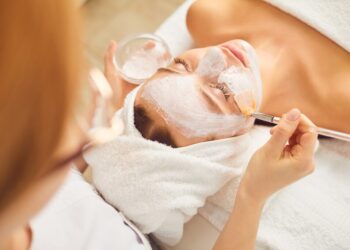 清潔泥膜多久用一次最有效？用泥膜之前要先洗臉嗎？掌握清潔頻率才能事半功倍！