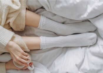 冬天腳底出汗該怎麼辦？中醫師分享解決腳汗的4大穴道