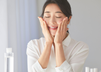 外泌體真的有效嗎？解析外泌體應用：抗老保養、膚質調理、頭皮保養！